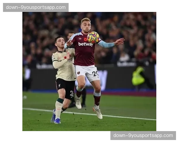 西汉姆完美复仇分析：从客场0-3到主场4-0的战术调整关键